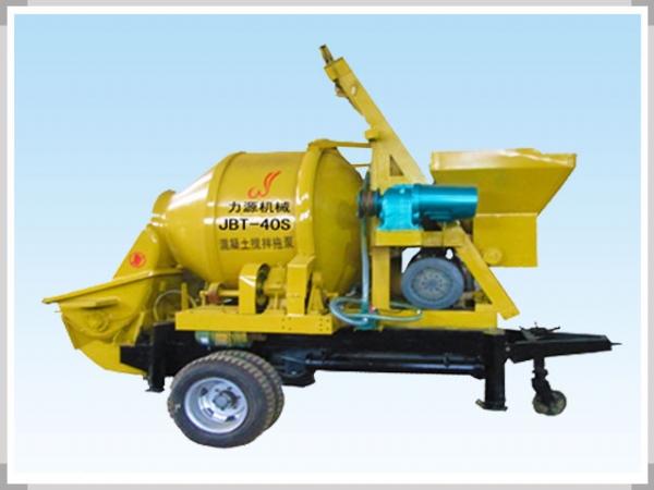 混凝土攪拌拖泵多少錢(qián)？哪家好？